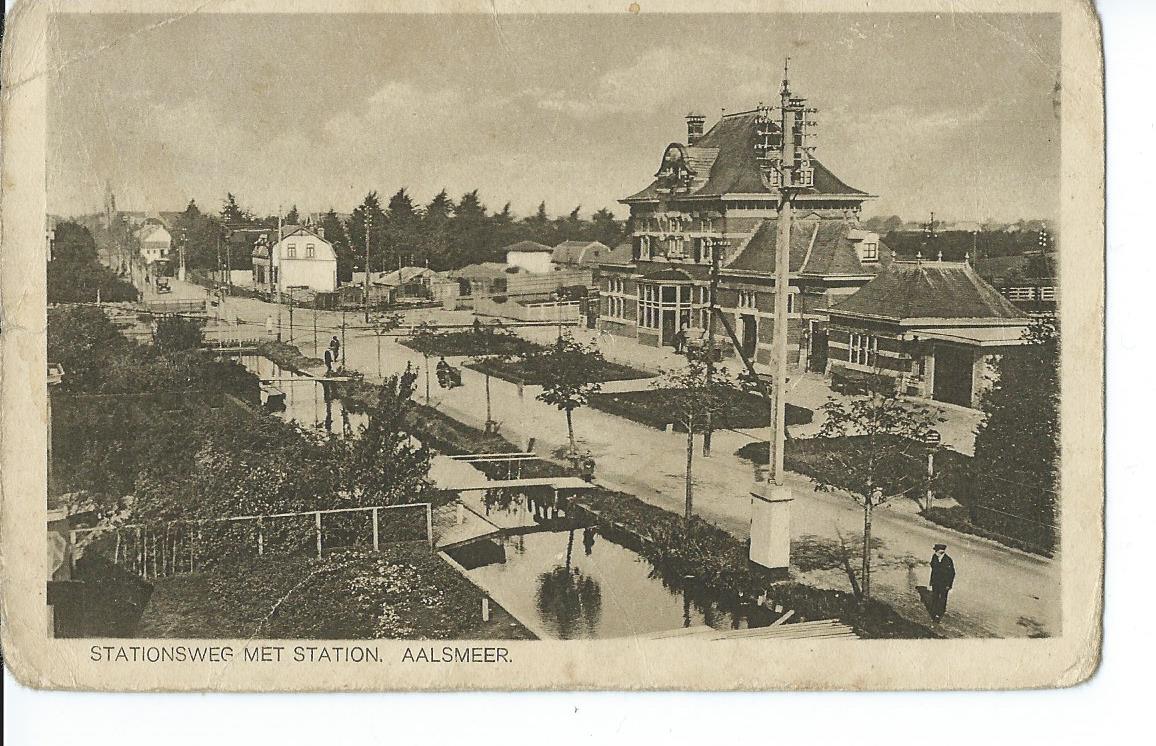 Aalsmeer (NH), Stationsweg met Station
