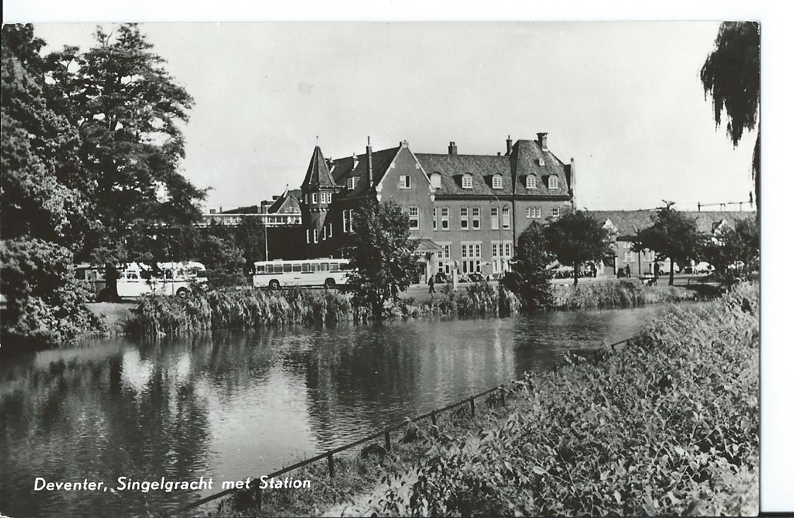 Deventer (OV), Singelgracht met Station