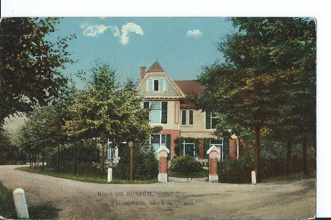 Bussum(NH), Willemslaan hk. Koedijkslaan