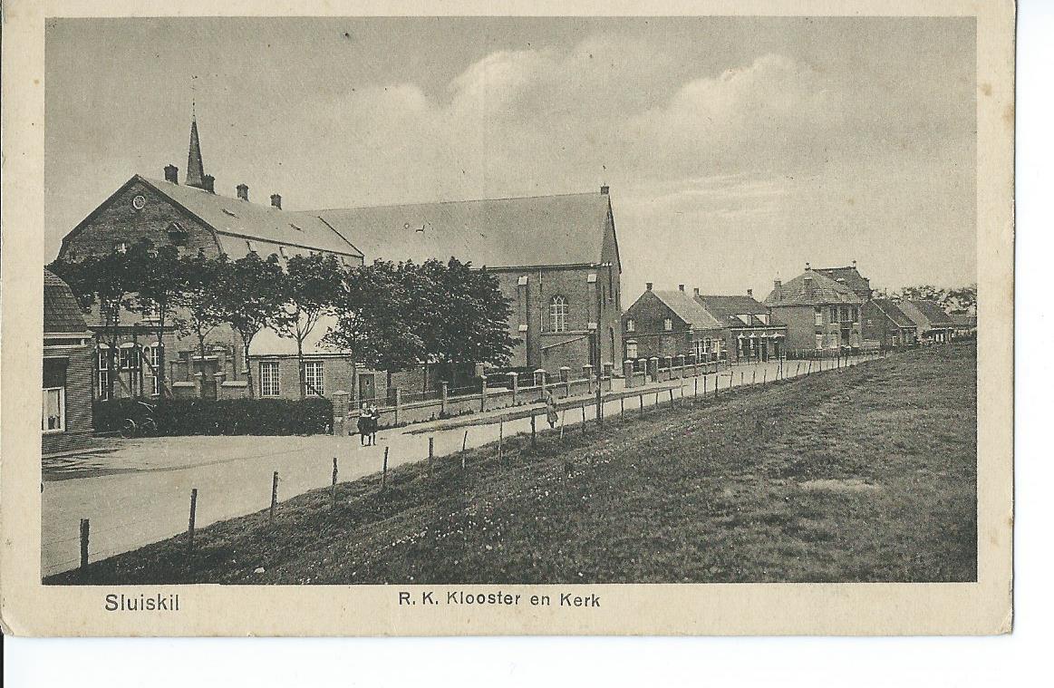 Sluiskil (ZL), R.K. Klooster en Kerk