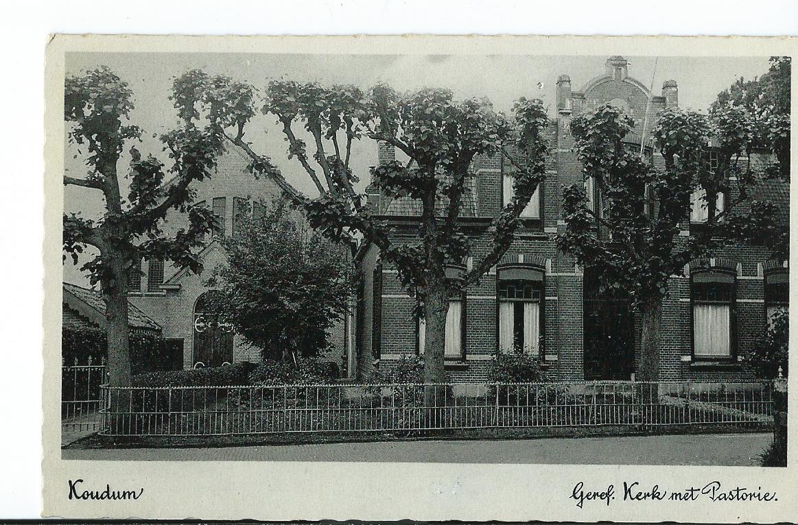 Koudum (FR), Geref. Kerk met Pastorie
