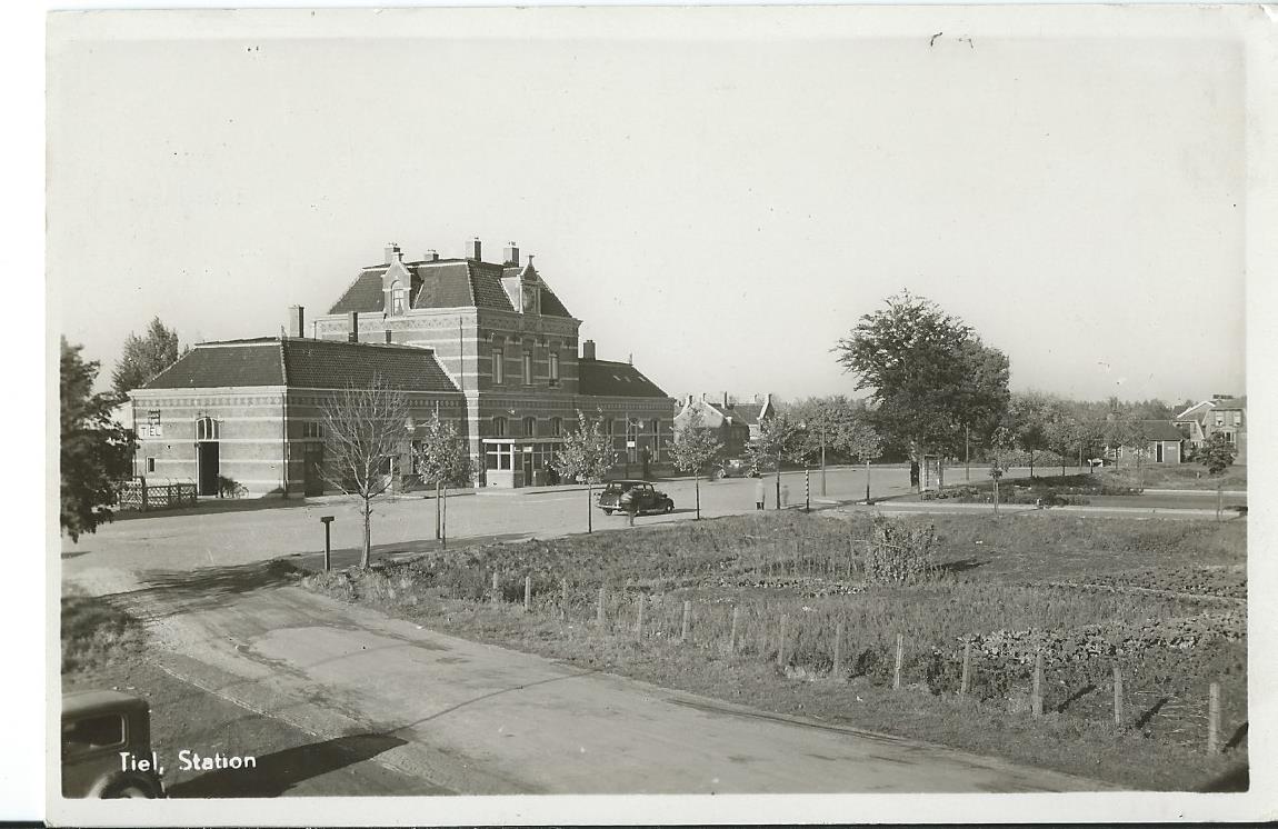 Tiel (GL), Station