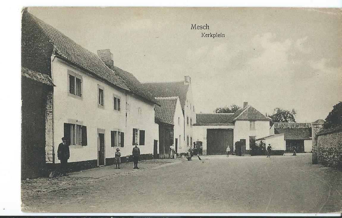 Mesch (LB), Kerkplein