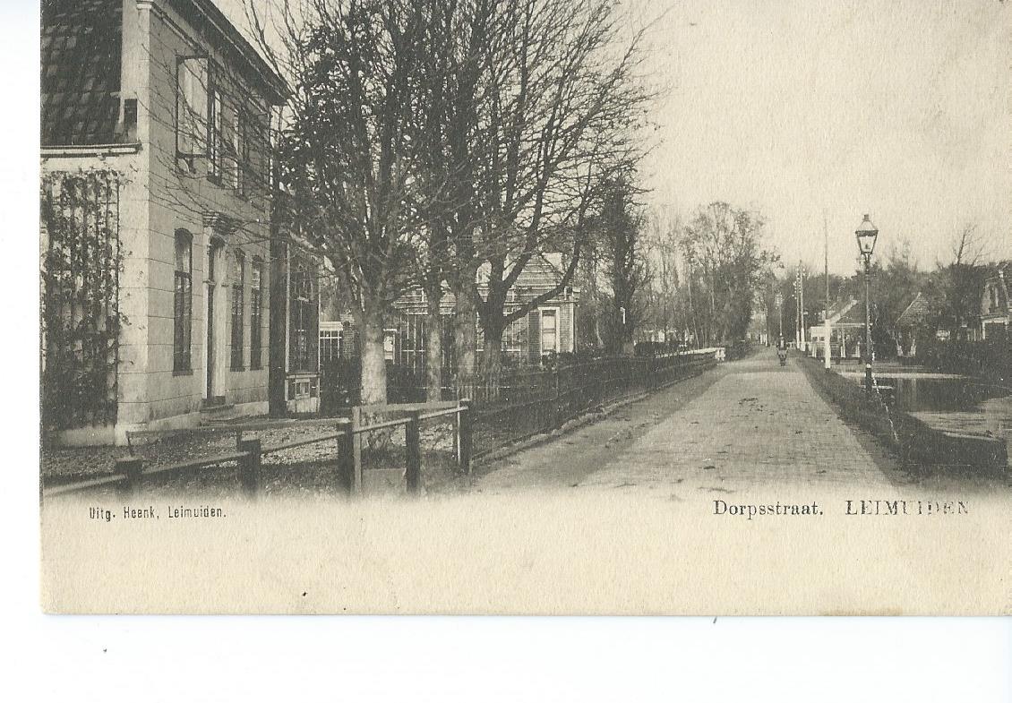 Leimuiden (ZH), Dorpsstraat, 2704