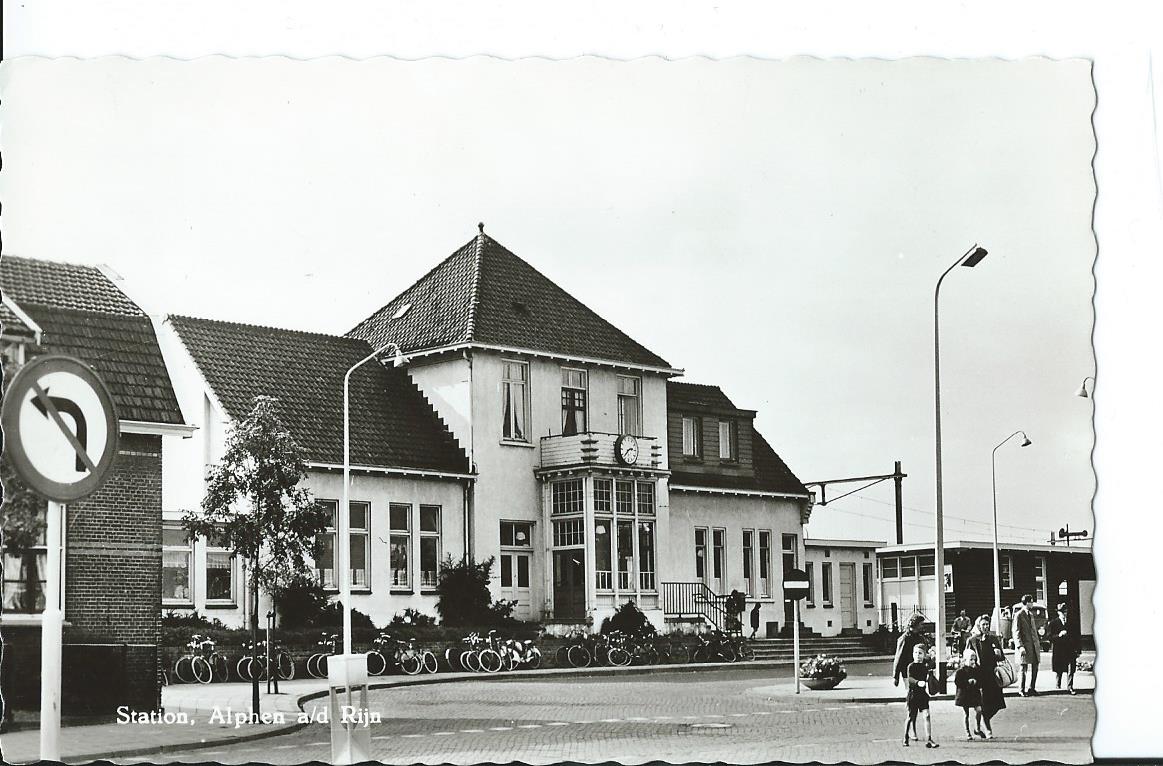 Alphen aan den Rijn (ZH), Station
