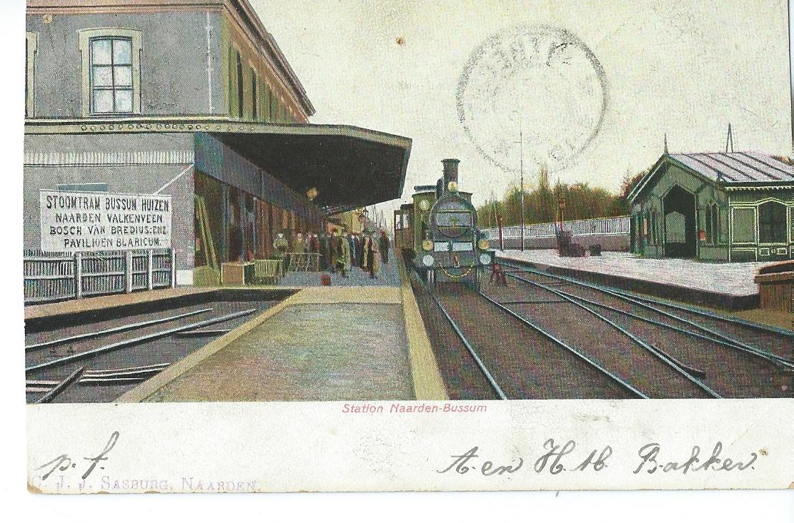 Bussum (NH), Station Naarden-Bussum