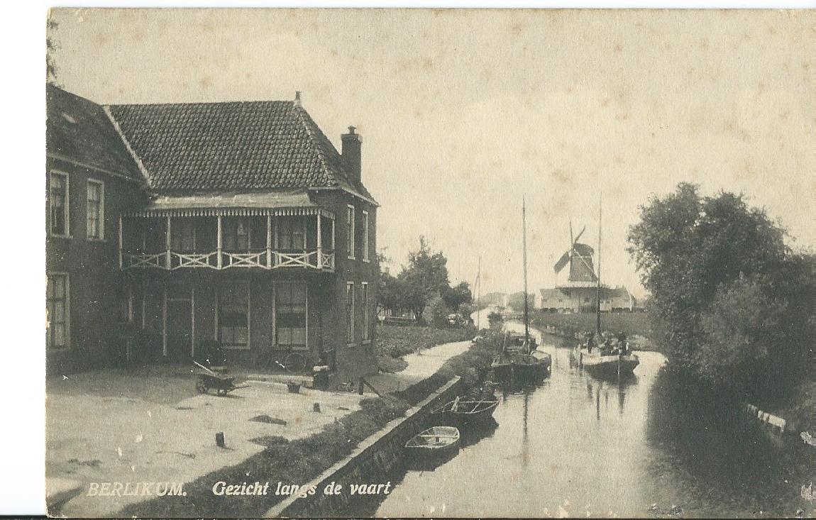 Berlikum (FR), Gezicht langs de vaart