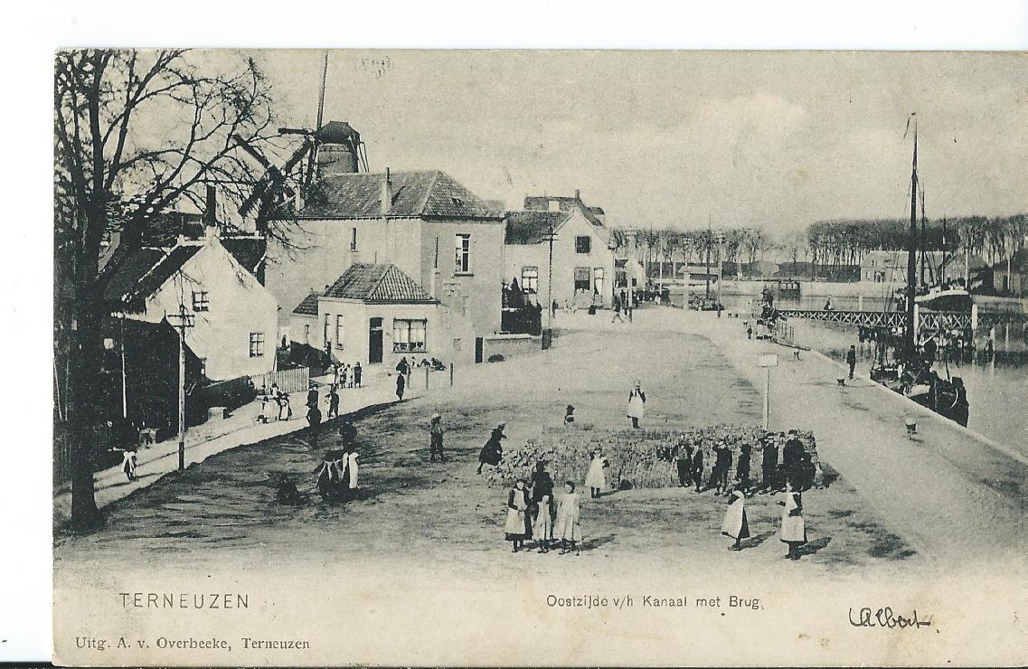 Terneuzen (ZL), Oostzijde v/h Kanaal met Brug, 2719