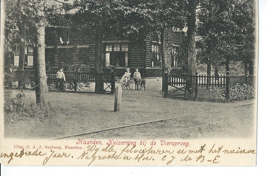 Naarden (NH), Huizerweg bij de Viersprong