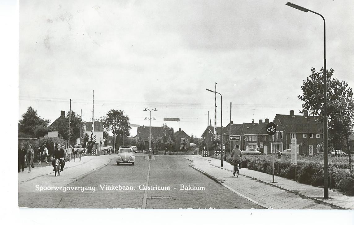 Castricum (NH), Spoorwegovergang Vinkebaan, Castricum - Bakkum