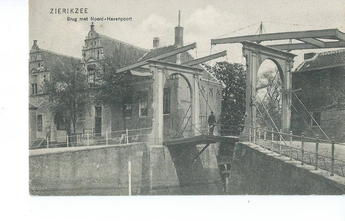 Zierikzee (ZL), Brug met Noord-Havenpoort