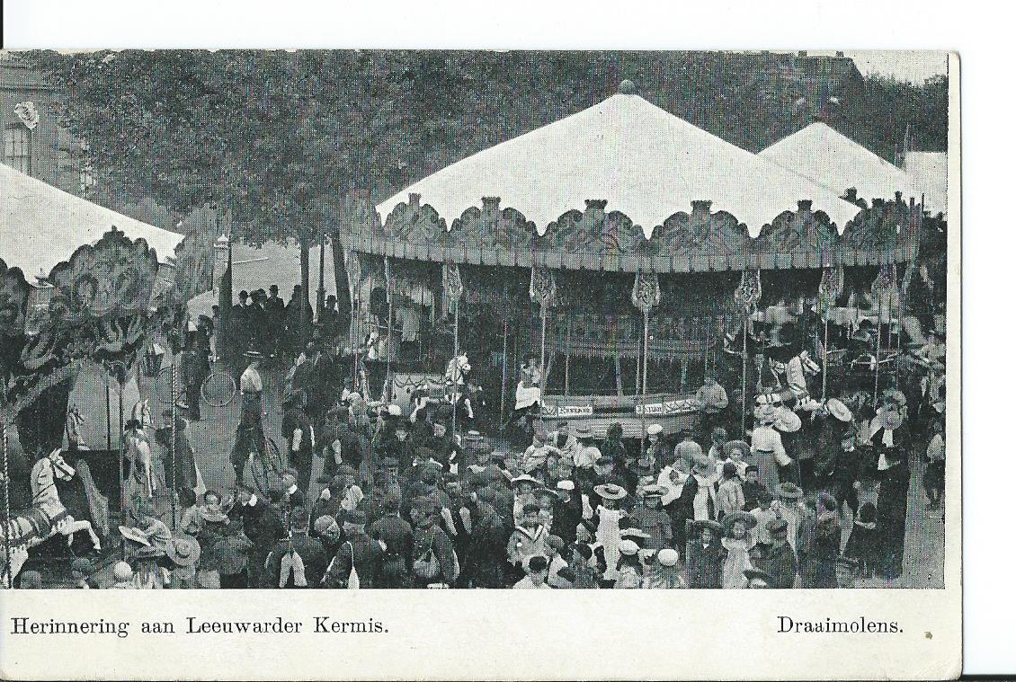 Leeuwarden (FR), Herinnering aan de Leeuwarder Kermis, Draaimolens
