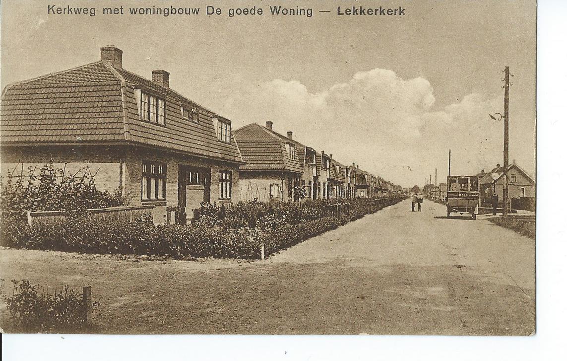 Lekkerkerk (ZH), Kerkweg met woningbouw De goede Woning