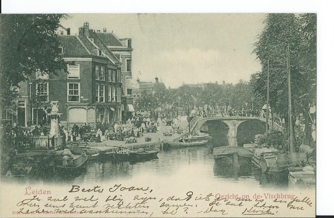 Leiden (ZH), Gezicht op de Vischbrug