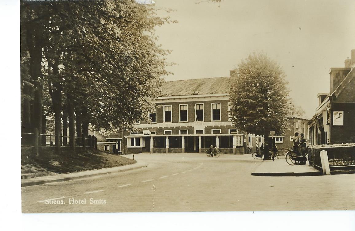 Stiens (FR), Hotel Smits