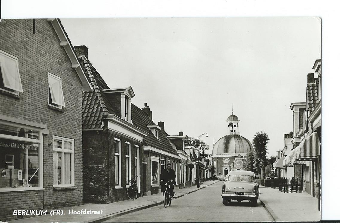 Berlikum (FR), Hoofdstraat