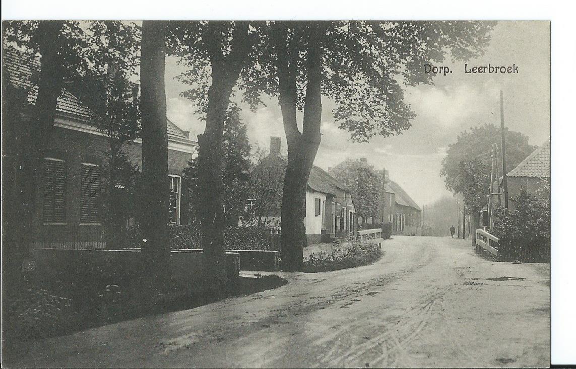Leerbroek (UT), Dorp