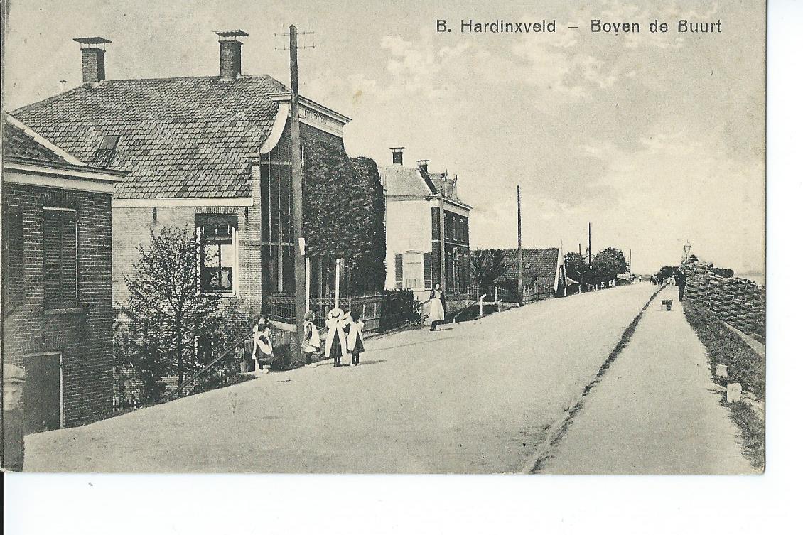Boven-Hardinxveld (ZH), Boven de Buurt, 2497