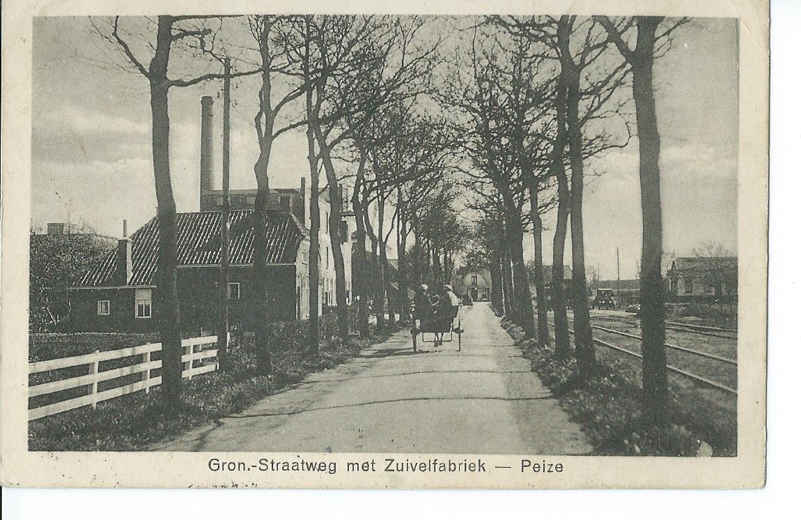 Peize (DR), Gron.-Straatweg met Zuivelfabriek