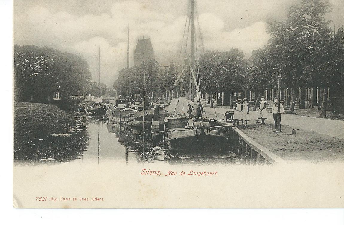 Stiens (FR), Aan de Langebuurt