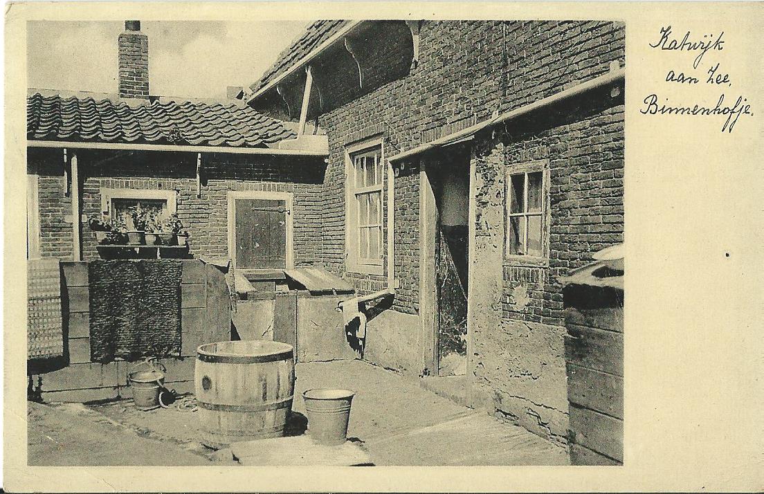 Katwijk aan Zee (ZH), Binnenhofje, naar schilderij van L. Ponse, Schiedam