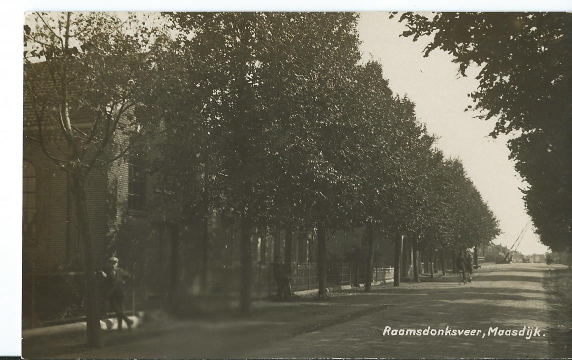 Raamsdonksveer (NB), Maasdijk
