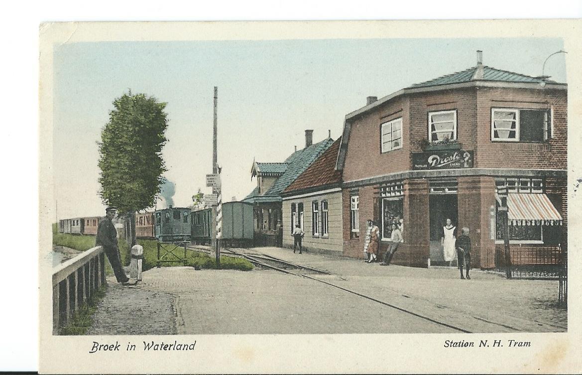 Broek in Waterland (NH), Station N.H. Tram