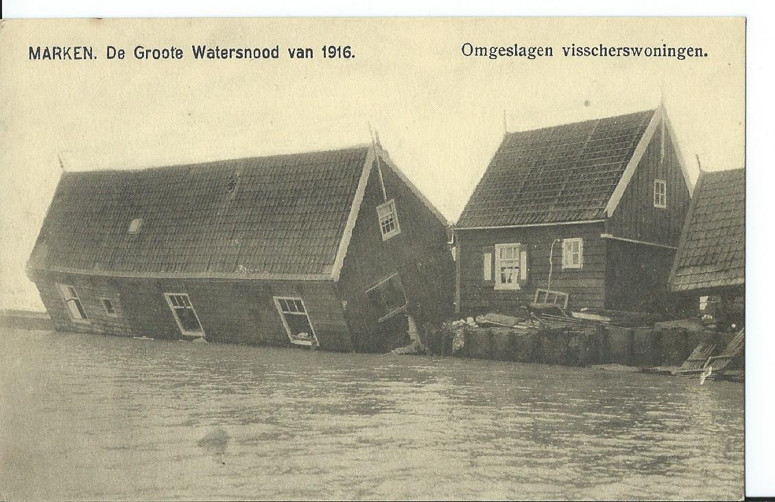 Marken (NH), De groote Watersnood van 1916, Omgeslagen visscherswoningen
