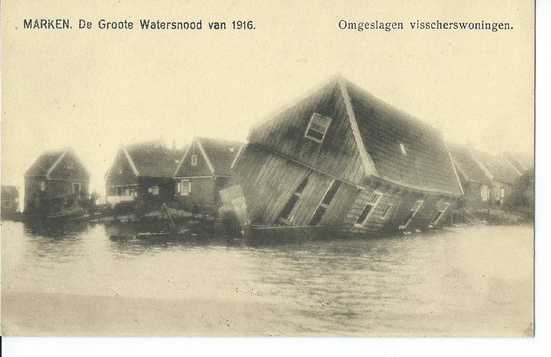 Marken (NH), De Groote Watersnood van 1916, Omgeslagen visscherswoningen