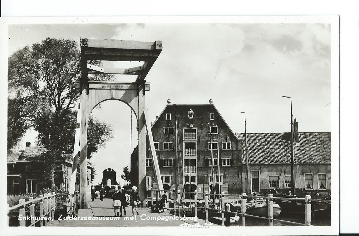 Enkhuizen (NH), Zuiderzeemuseum met Compagniesbrug