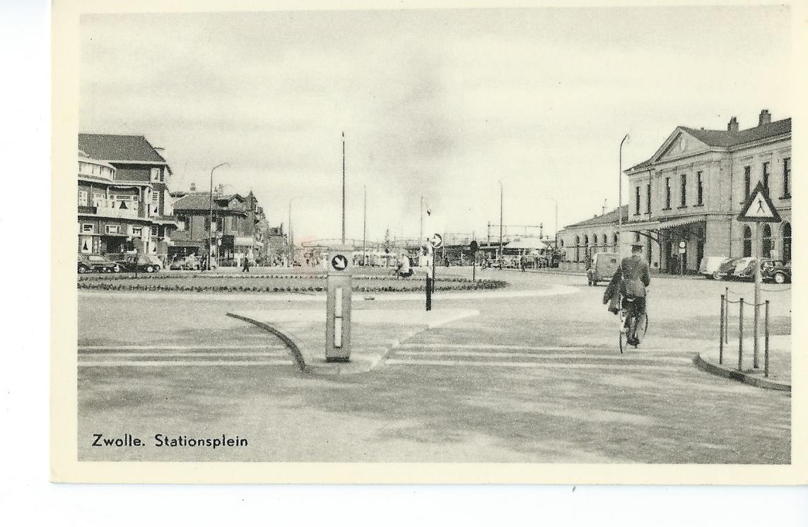 Zwolle (OV), Stationsplein